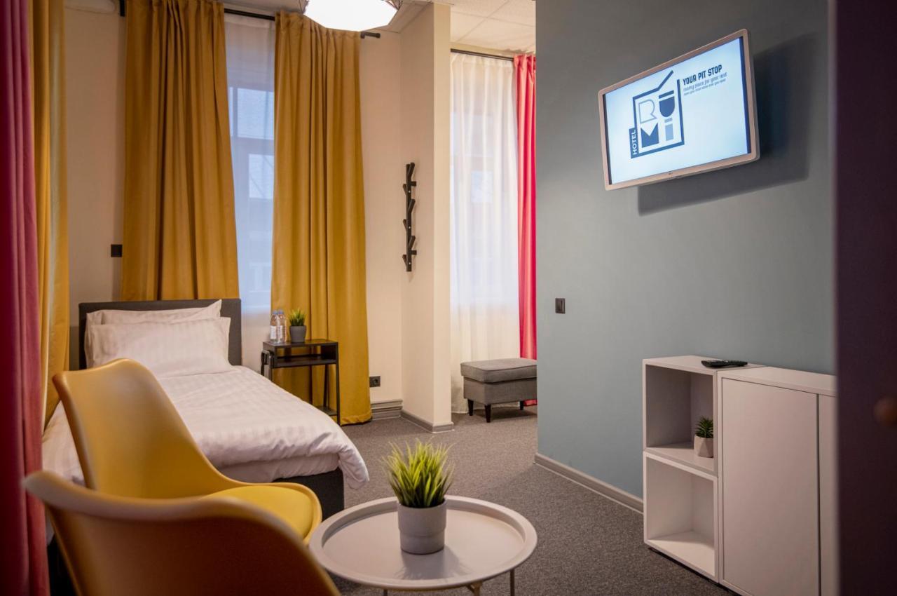 Rumi Hotel With Self Check-In ยาคับพิลส์ ภายนอก รูปภาพ