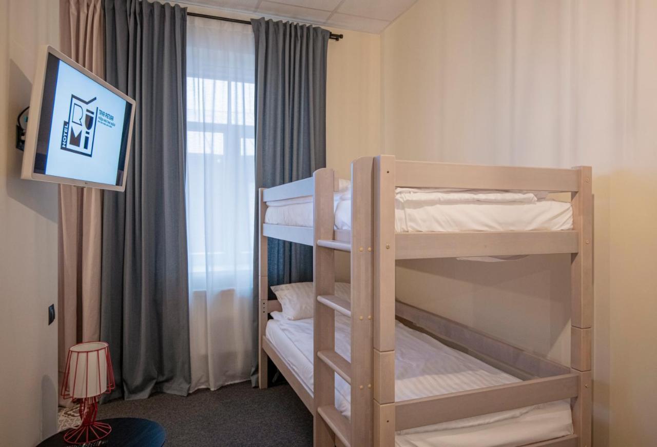 Rumi Hotel With Self Check-In ยาคับพิลส์ ภายนอก รูปภาพ